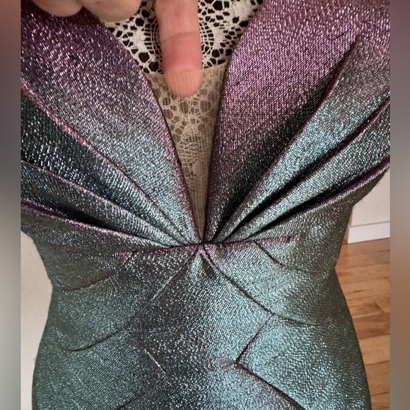ANDREA & LEO COUTURE DRESS. Mermaid iridescent. - Picture 4 of 10